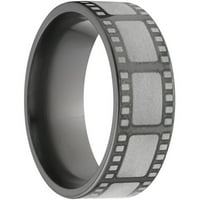 Рамен црн циркониумски прстен со филмски филм ласериран околу рингот